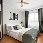 Apartment Ts New Town Comfy & Roomy *